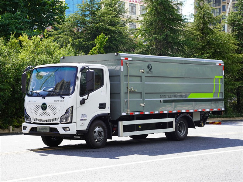 CLT5070XTYBJBEV型电动密封式桶装垃圾车 欧马可智蓝
