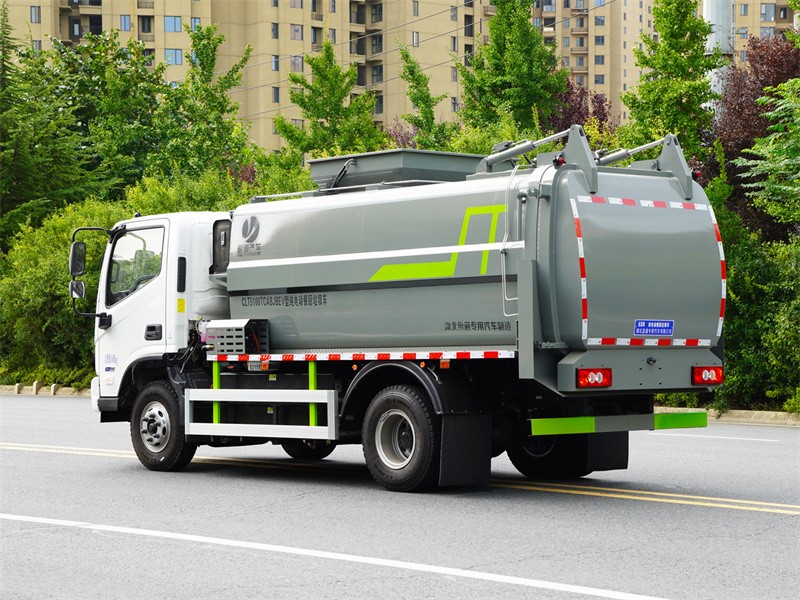 CLT5100TCABJBEV型纯电动餐厨垃圾车 福田智蓝