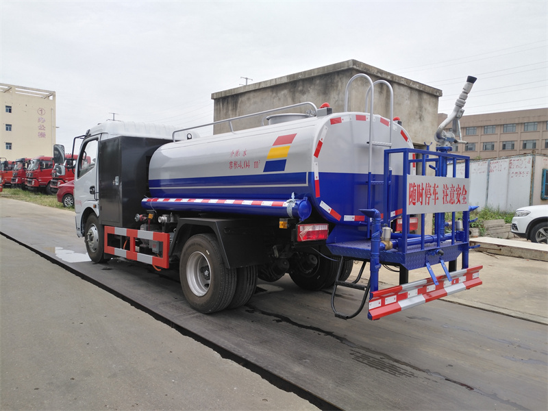 东风4方纯电动洒水车-东风5方新能源纯电动洒水车