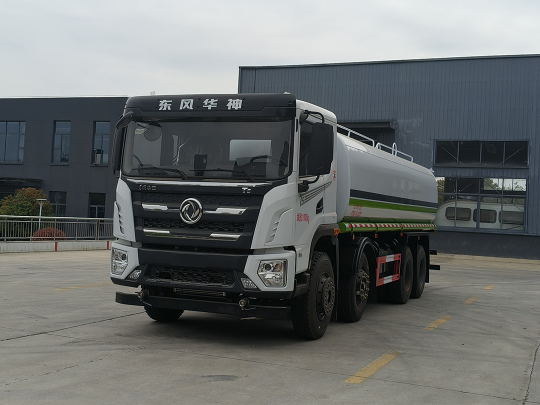 东风华神前四后八25-30方/吨绿化喷洒车