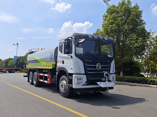 程力华神T5后双桥20-25方/吨绿化喷洒车