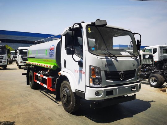 东风华神 T1.T3 系列 9.21 方洒水车