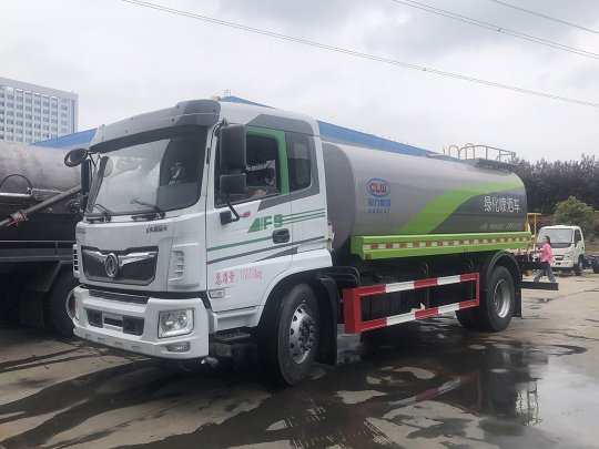 东风福瑞卡系列15方绿化喷洒车