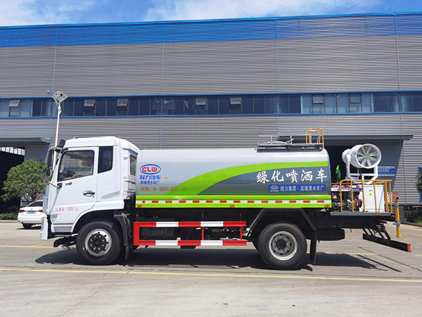 东风福瑞卡F9系列12.32方绿化喷洒车