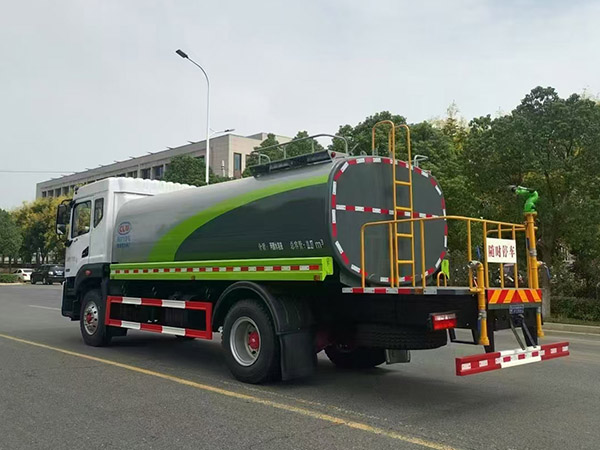 新款D9系列12-15方绿化喷洒车