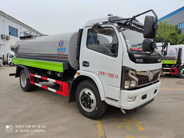 东风D7.F7系列9.28方洒水车