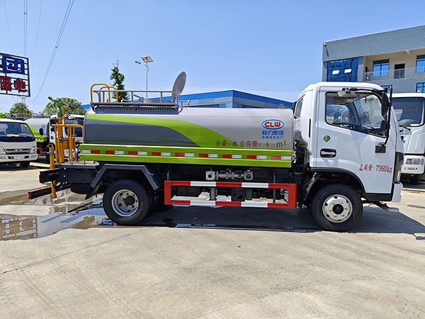 东风D6.F6系列4.84方绿化喷洒车