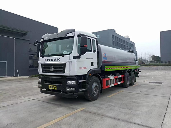 重汽汕德卡后双桥系列20-25方/吨绿化喷洒车