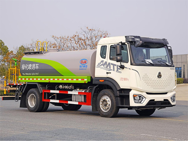 重汽NX系列13.6方绿化喷洒车