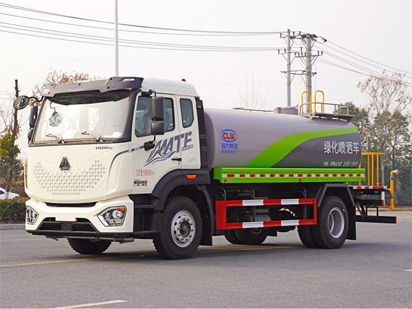 重汽NX系列13.6方绿化喷洒车