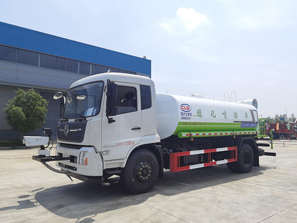 东风天锦系列13.32方绿化喷洒车