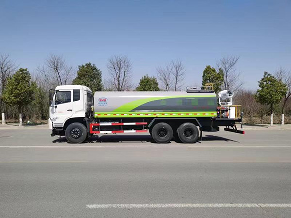 东风天锦后双桥20-25方/吨绿化喷洒车