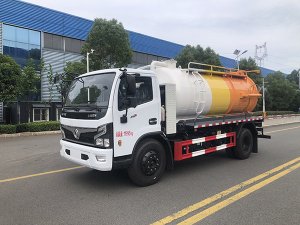 东风福瑞卡混动吸污车
