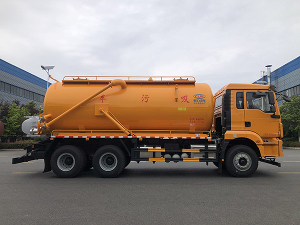 陕汽德龙吸污车