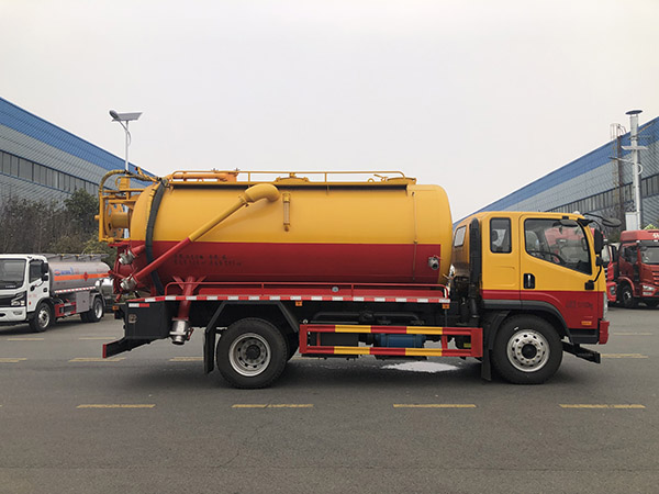 解放一体罐清洗吸污车
