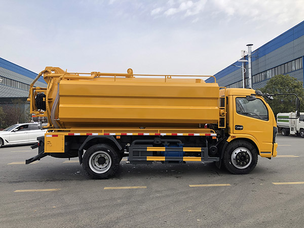 福瑞卡12.7方清洗吸污车