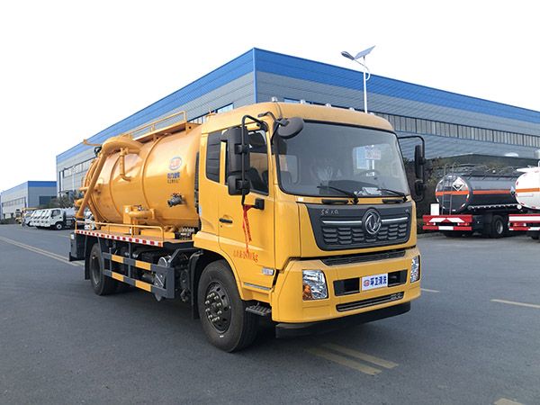 东风天锦一体罐清洗吸污车