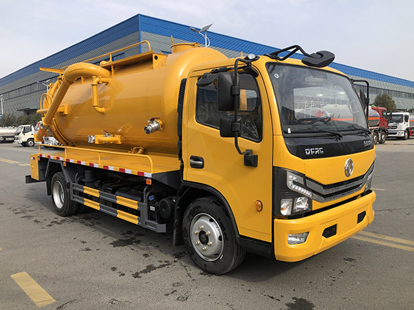 大多利卡一体罐清洗吸污车